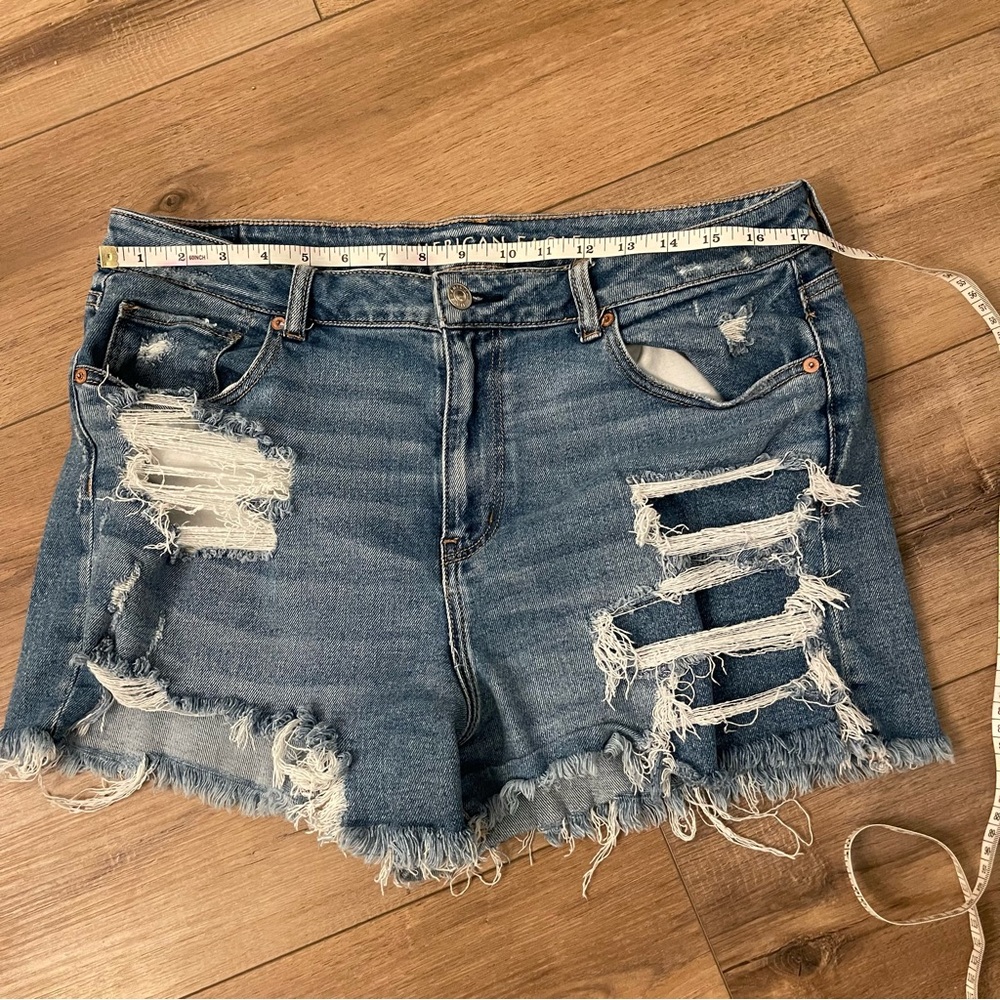 American Eagle Mom Jeans